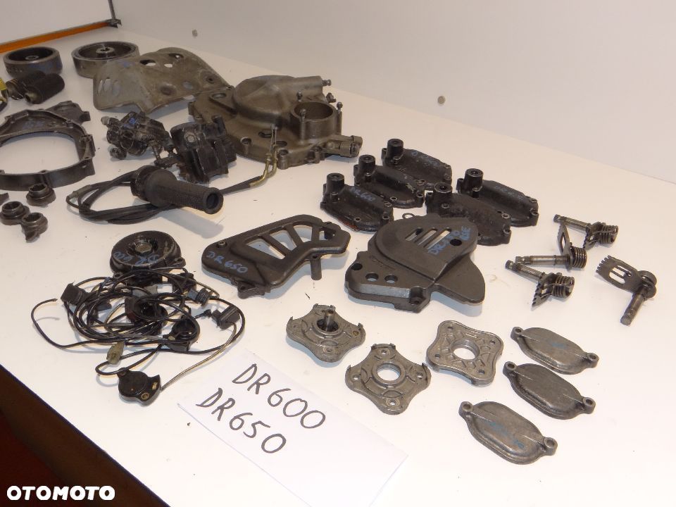 DR 600 650 pokrywa dekiel silnika sprzęgła, osłona ramy, podnóżek, koło magnesowe, zacisk hamulca, czujnik luzu - 5