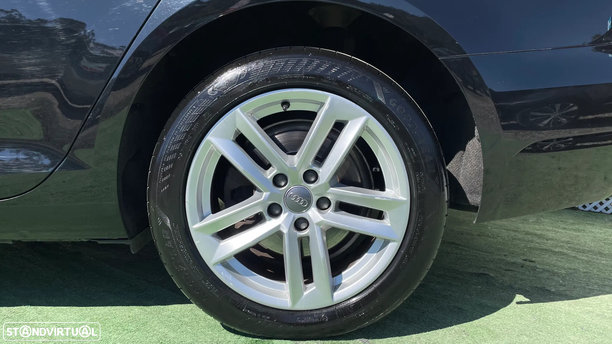 Audi A4 Avant 2.0 TDI S tronic - 11