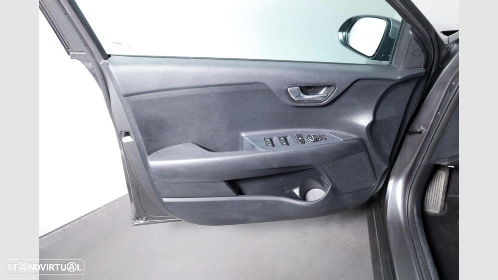 Kia Stonic 1.0 T-GDI Drive - 7