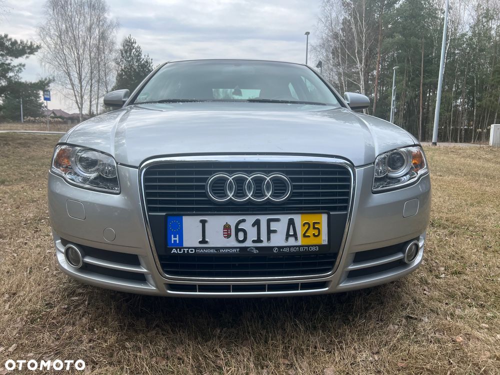 Audi A4 Limousine - 3