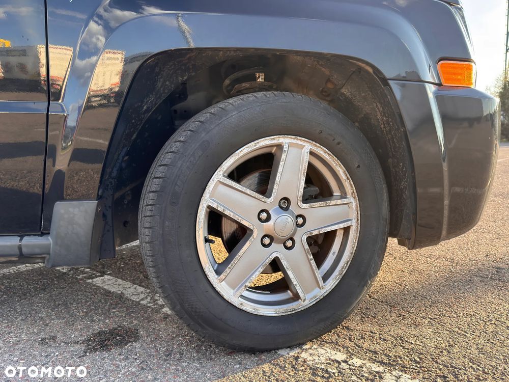 Jeep Patriot - 31