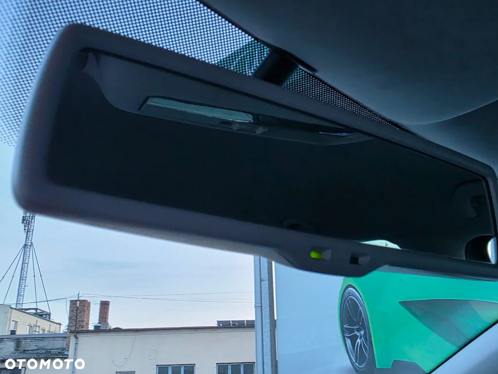 Volkswagen Polo 1.2 TSI Life - 21