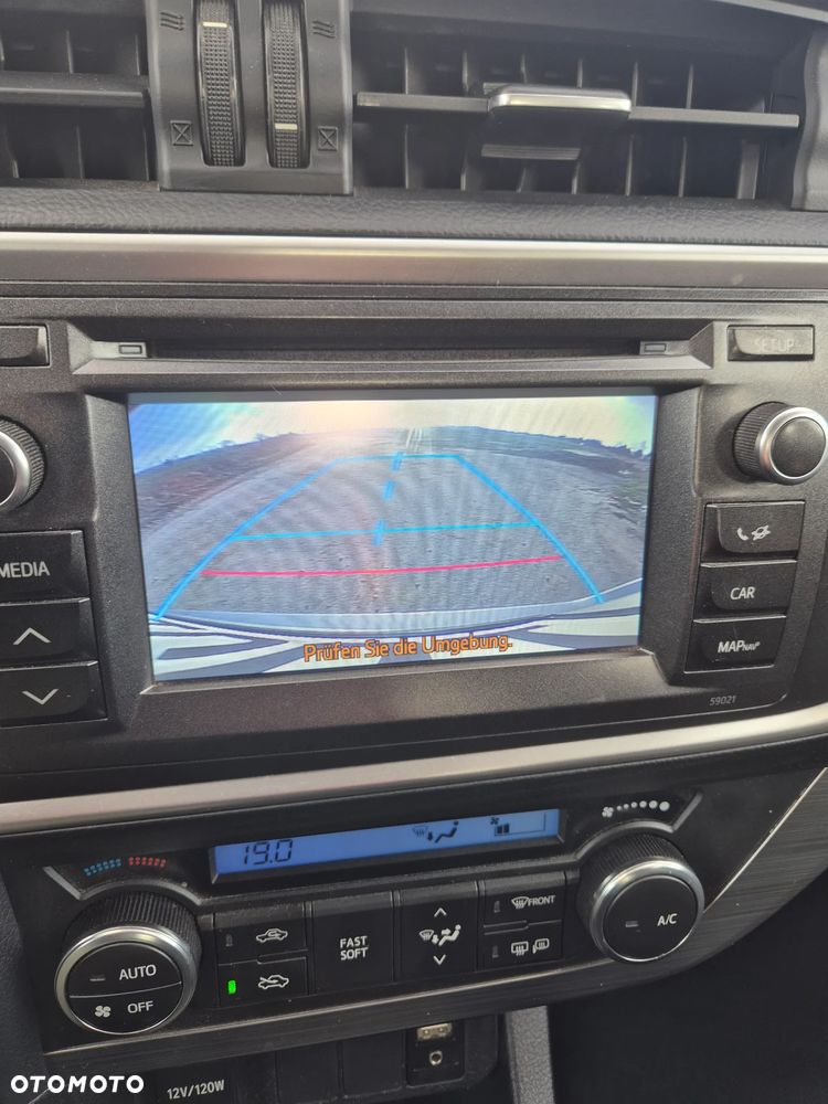 Toyota Auris 2.0 D-4D Executive - 20