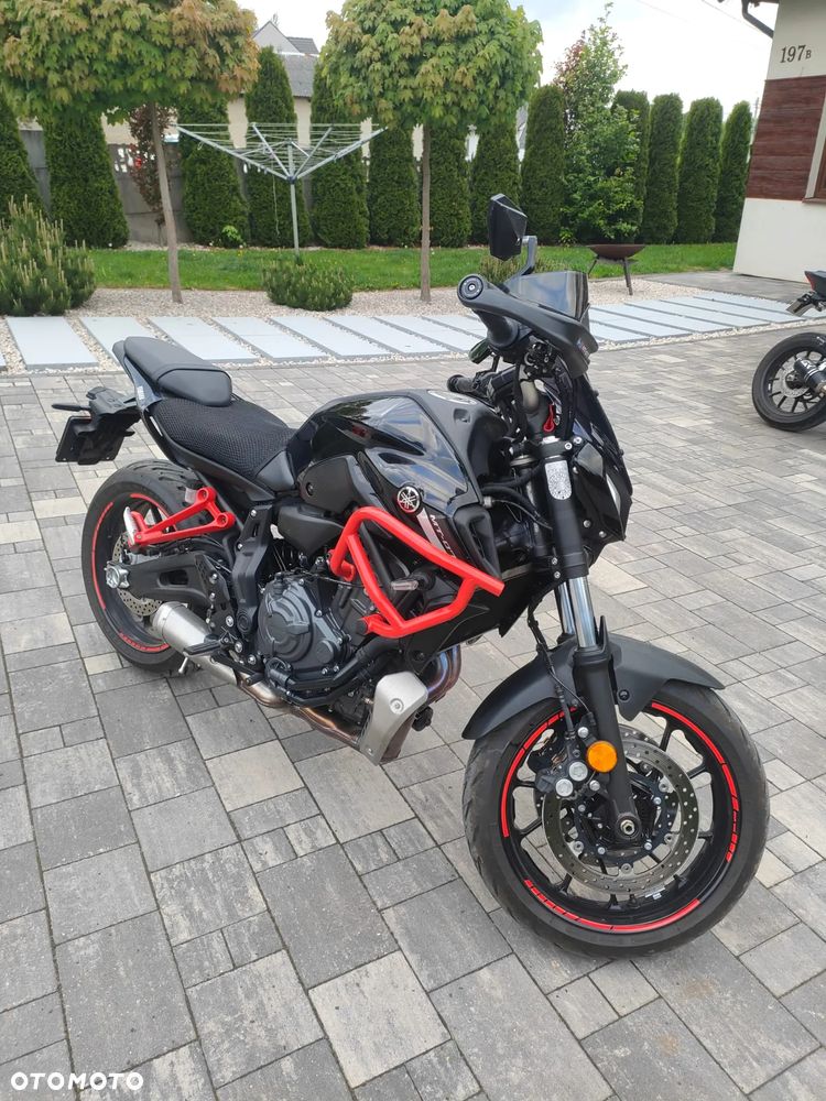 Yamaha MT - 2