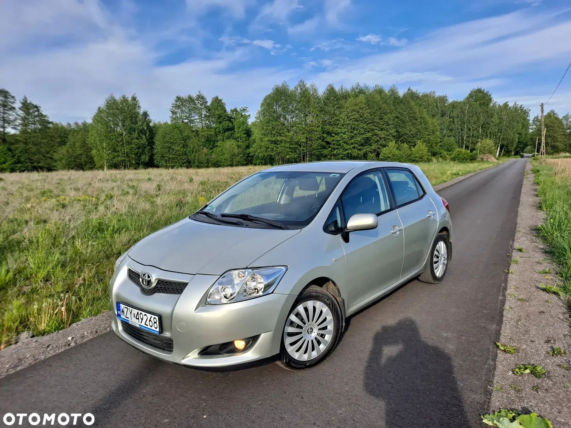 Toyota Auris 1.6 VVT-i Sol - 1