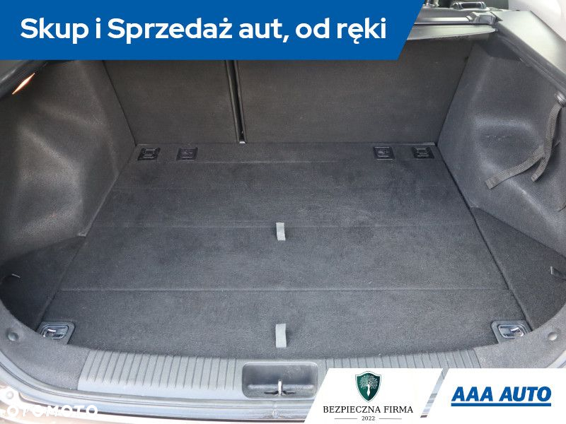 Kia Ceed - 14