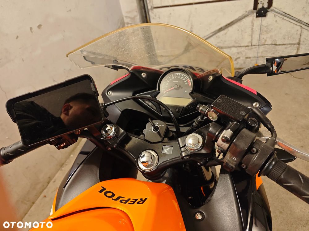 Honda CBR - 9