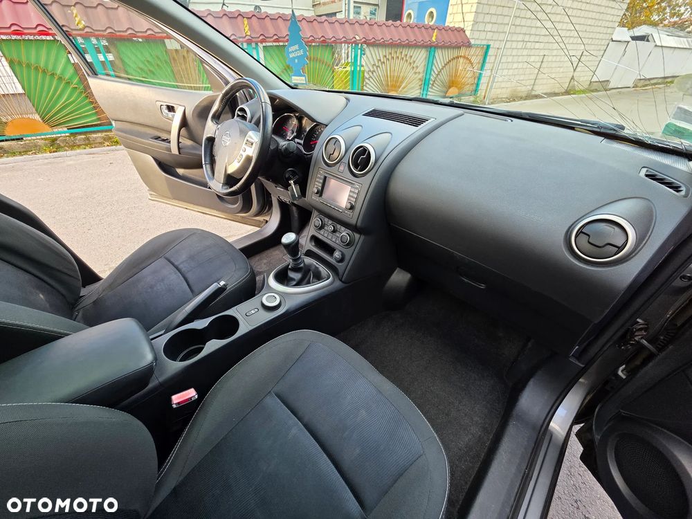 Nissan Qashqai 2.0 dCi 4 x 4 DPF tekna - 12