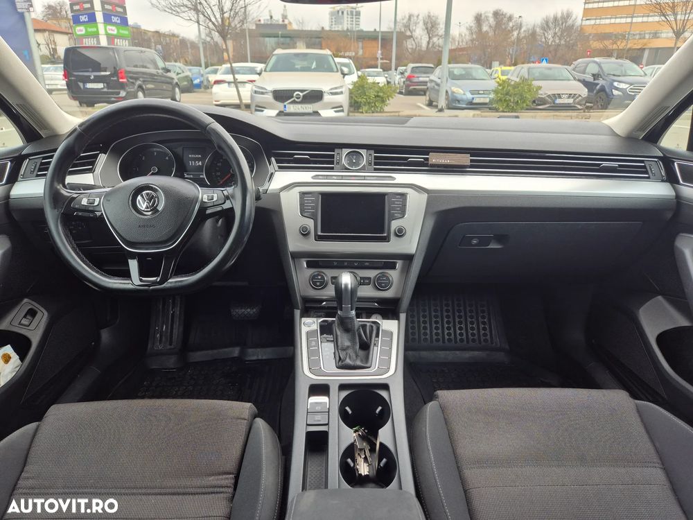 Volkswagen Passat 1.6 TDI (BlueMotion Technology) DSG Comfortline - 19