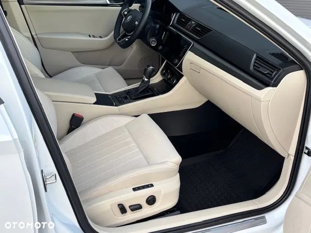Skoda Superb 2.0 TDI SCR Style DSG - 17
