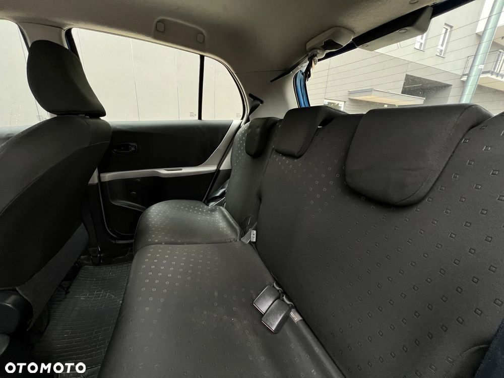 Toyota Yaris - 17