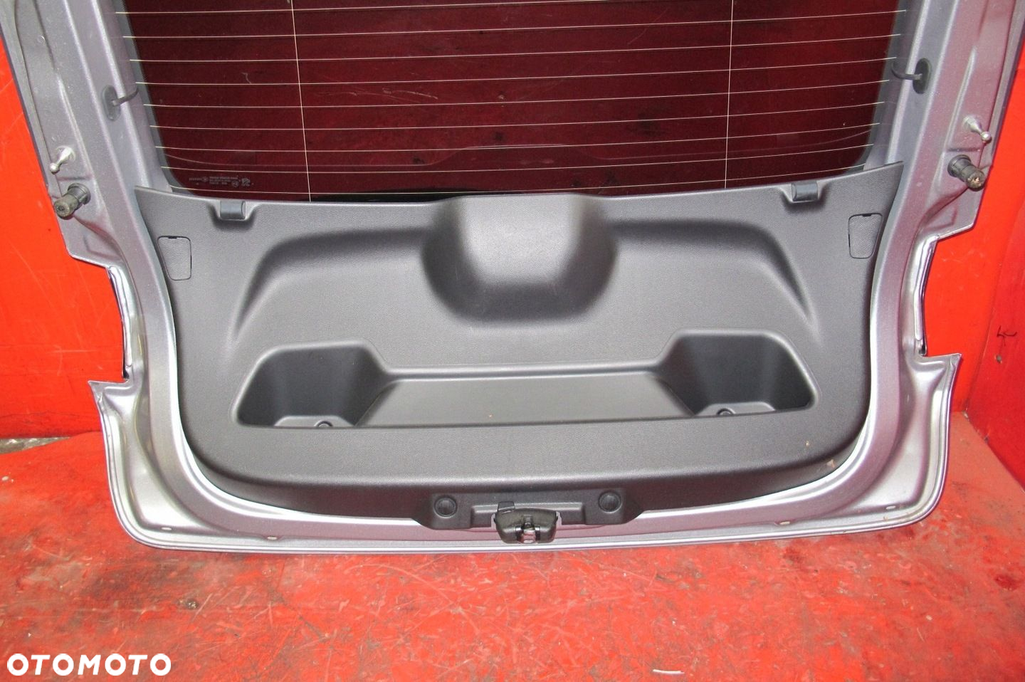 PEUGEOT e208 208 II 2 19- SZYBA KLAPA BAGAŻNIKA TYŁ TYLNA KCAC 22r - 7