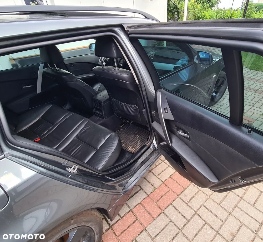 BMW Seria 5 525i - 17