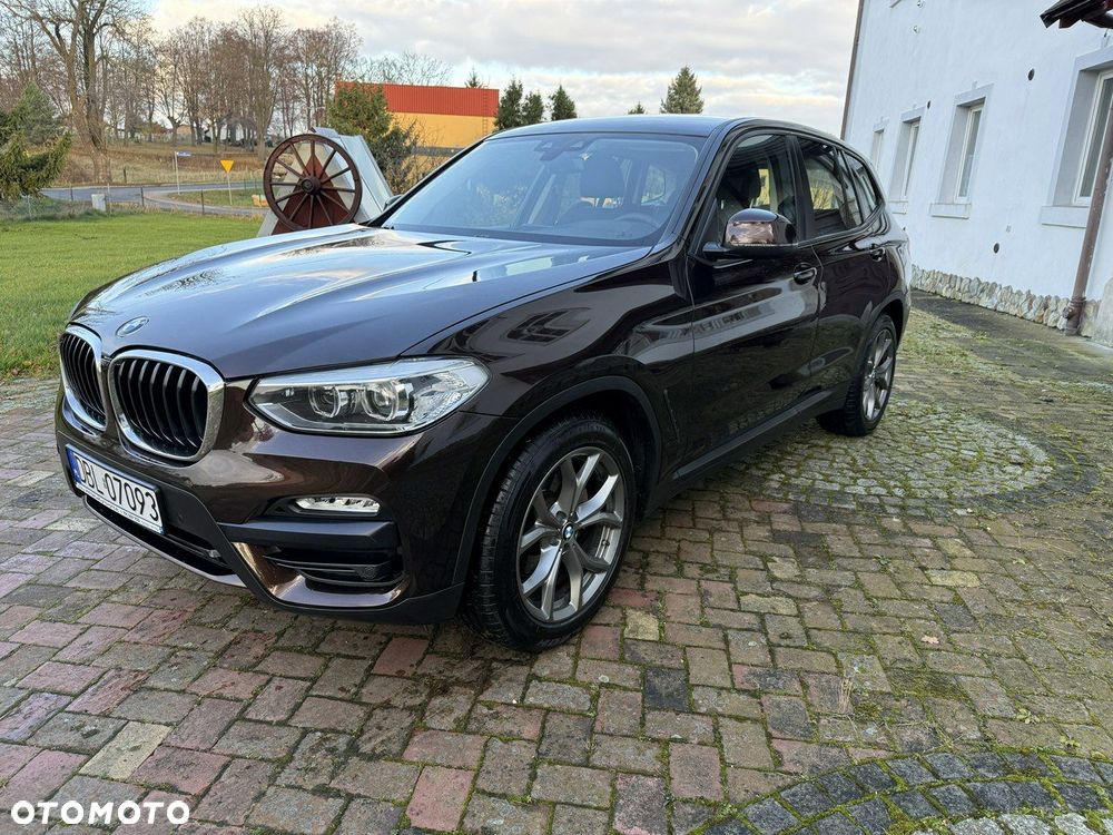 BMW X3 xDrive20i Advantage - 27