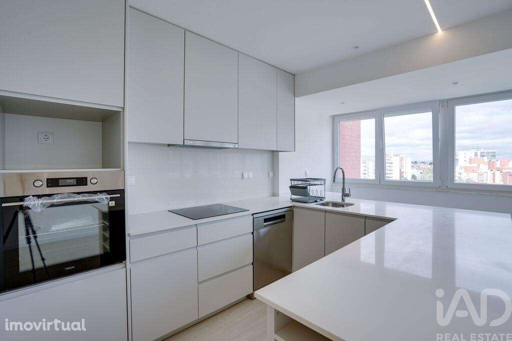 Apartamento T3 em Olivais de 85 m2 - Grande imagem: 5/28