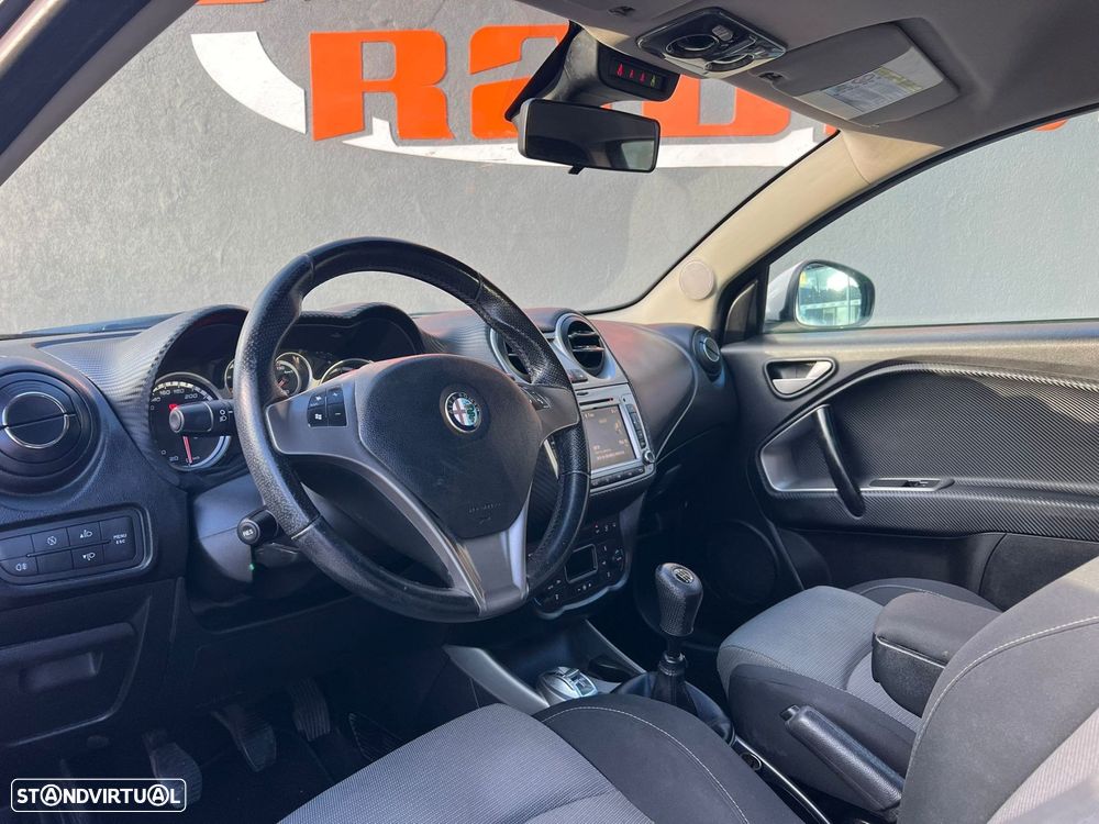 Alfa Romeo MiTo 1.3 JTD Distinctive S&S - 6