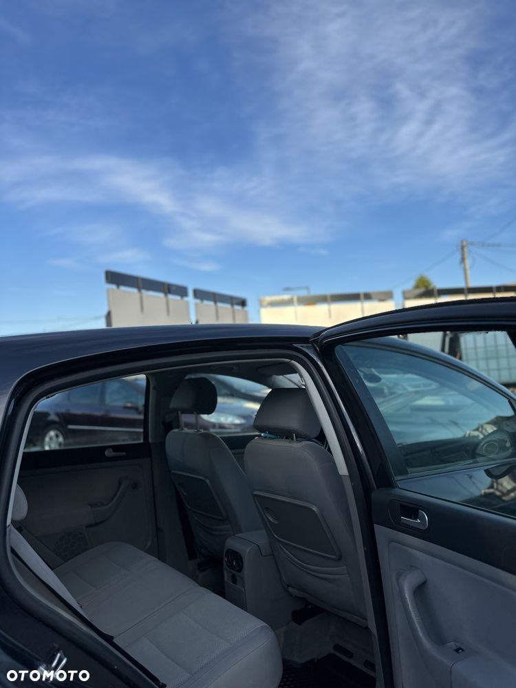 Volkswagen Golf Plus - 8