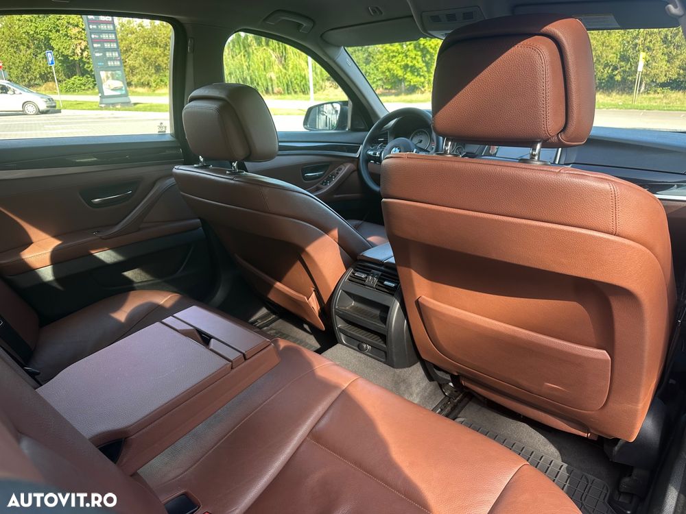 BMW Seria 5 525d xDrive - 15