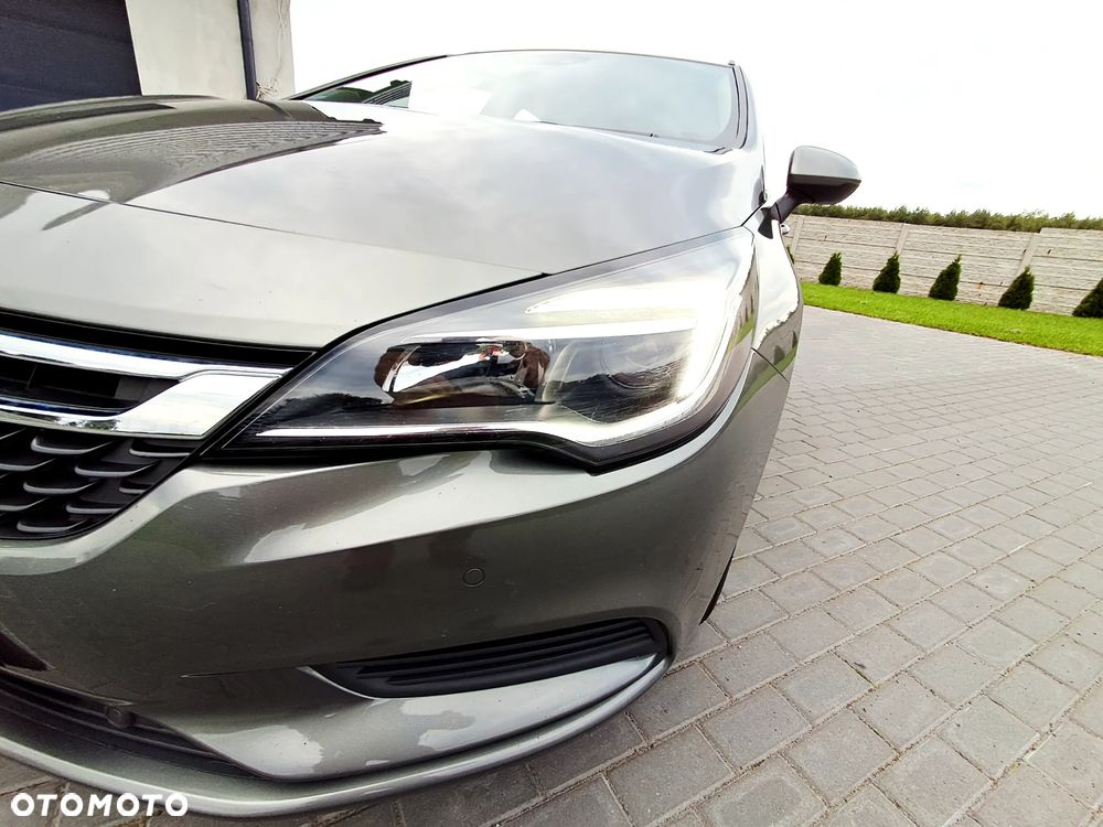 Opel Astra 1.6 CDTI Cosmo - 19