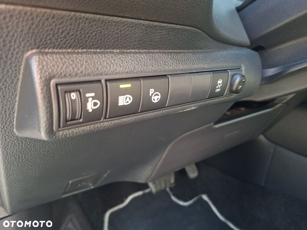 Toyota Corolla 1.8 Hybrid Comfort - 24