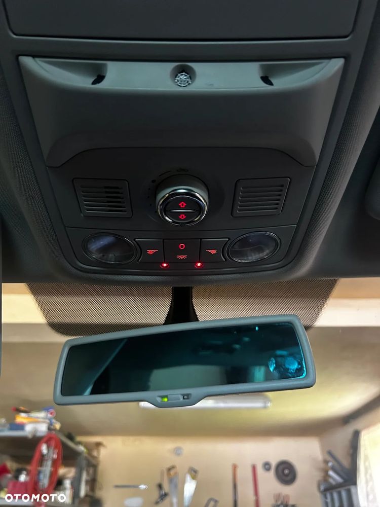 Volkswagen Sharan 2.0 TSI Comfortline DSG - 8