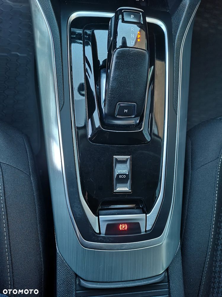 Peugeot 308 1.5 BlueHDi Active S&S EAT6 - 21