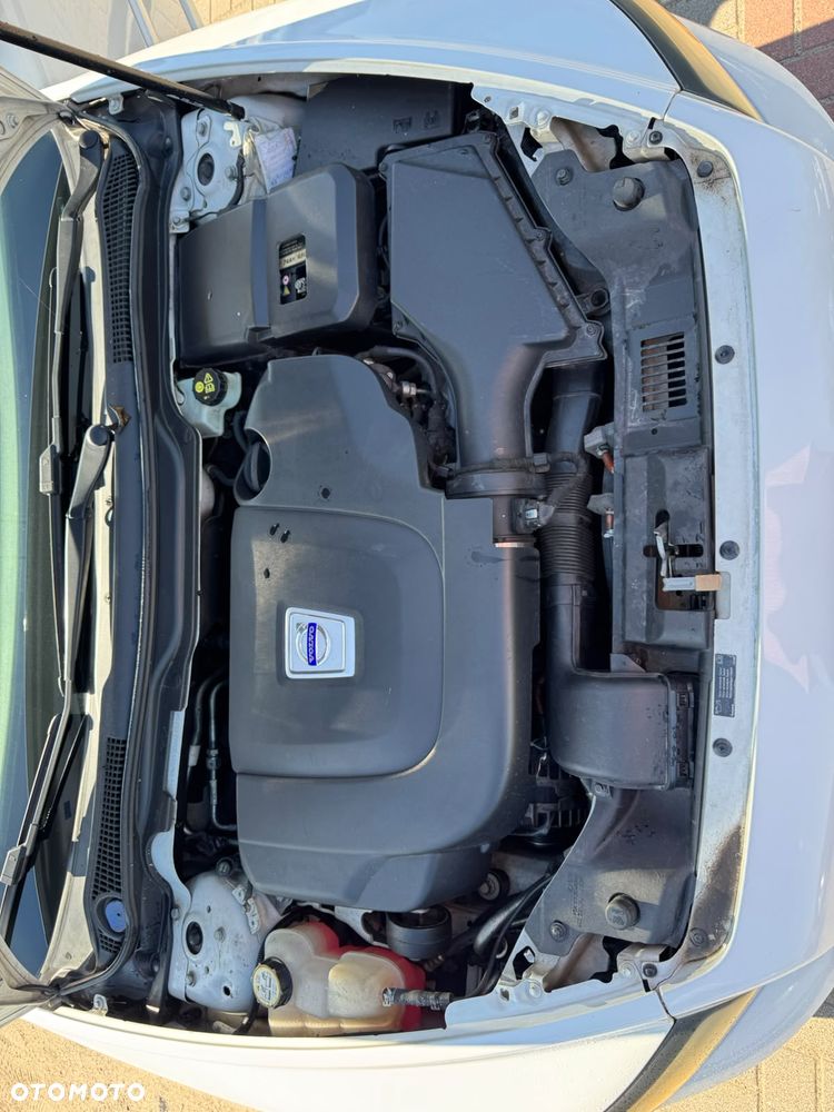 Volvo V50 D3 Momentum - 10