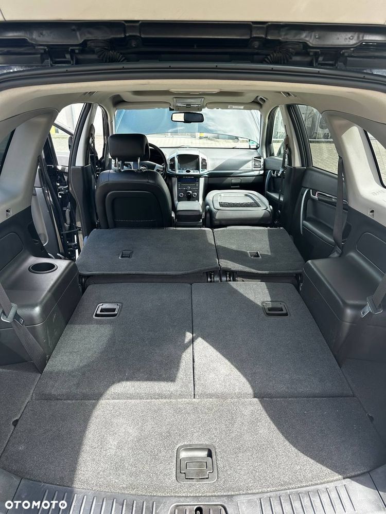 Chevrolet Captiva 2.2 D LTZ - 17
