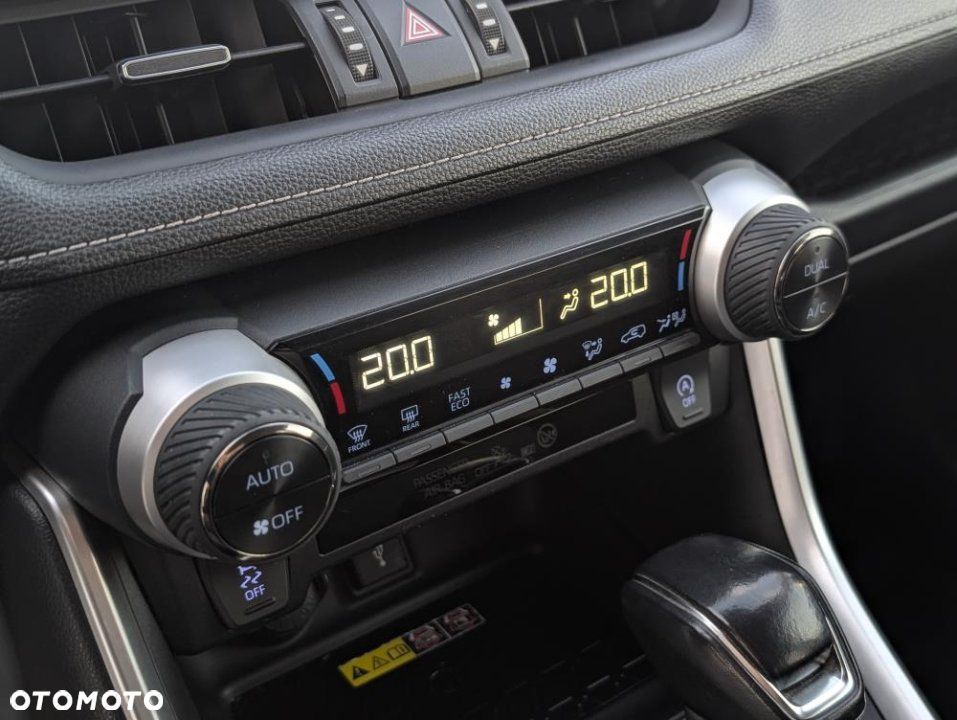 Toyota RAV4 - 16