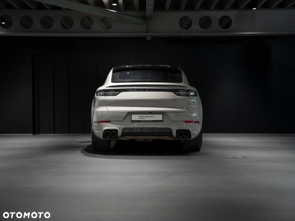 Porsche Cayenne - 4