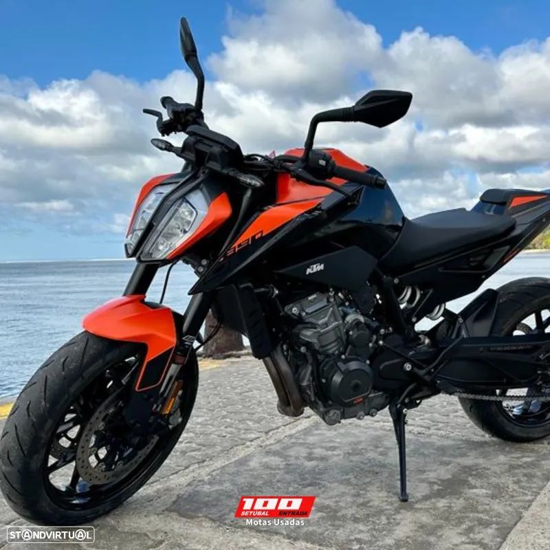 KTM Duke 890 - 1