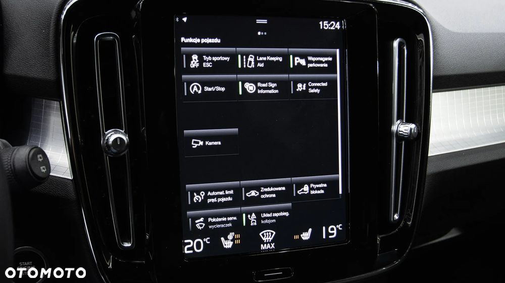 Volvo XC 40 T3 Momentum Pro - 26