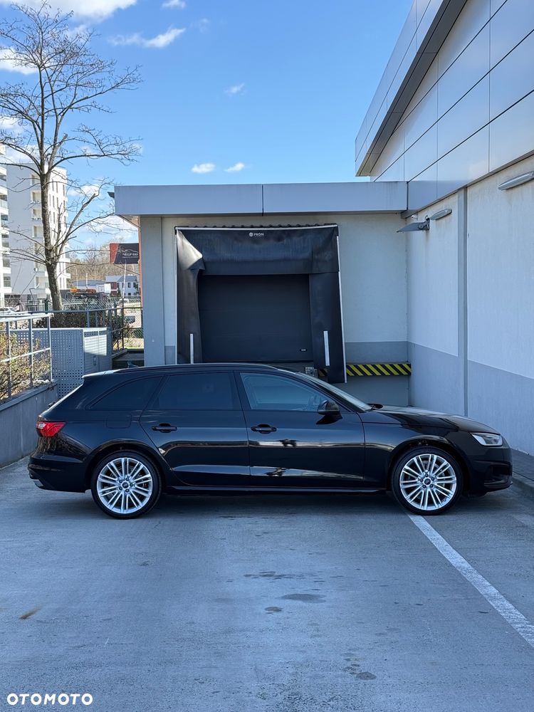 Audi A4 Avant 35 TFSI S tronic S line - 2