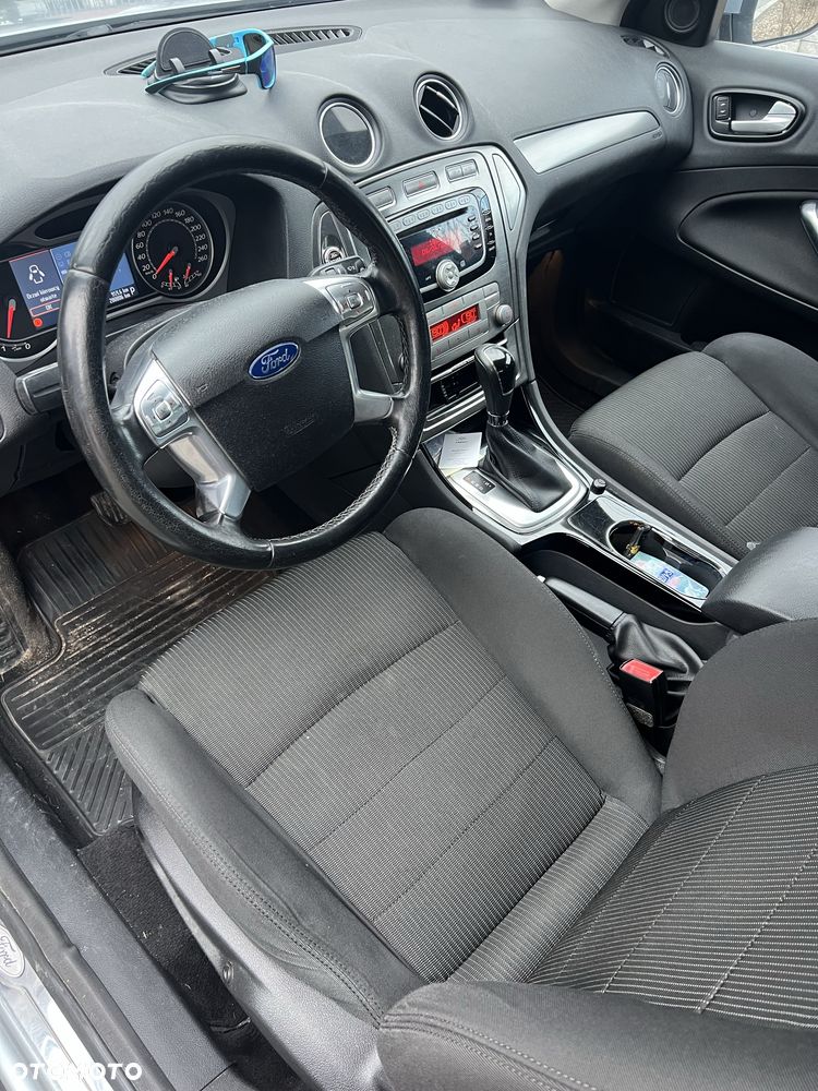 Ford Mondeo - 8