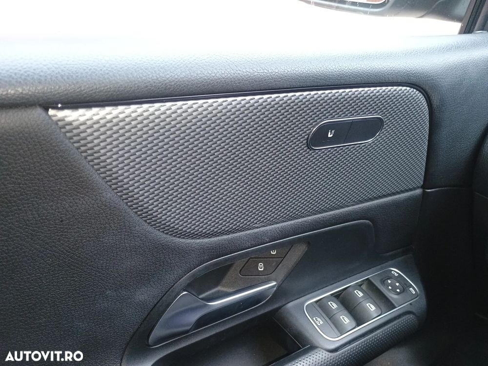 Mercedes-Benz B 180 - 12