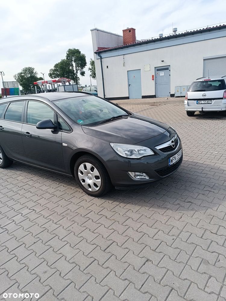 Opel Astra 1.4 Turbo - 9