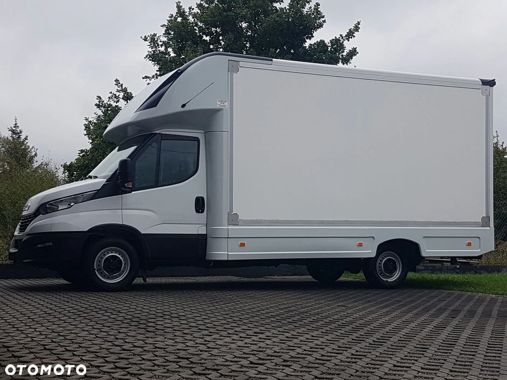 Iveco DAILY KONTENER NISKOPODŁOGOWY 4,43x2,23x2,42 SKLEP FOODTRUCK BAR KLIMA KONIOWÓZ KAMPER - 38