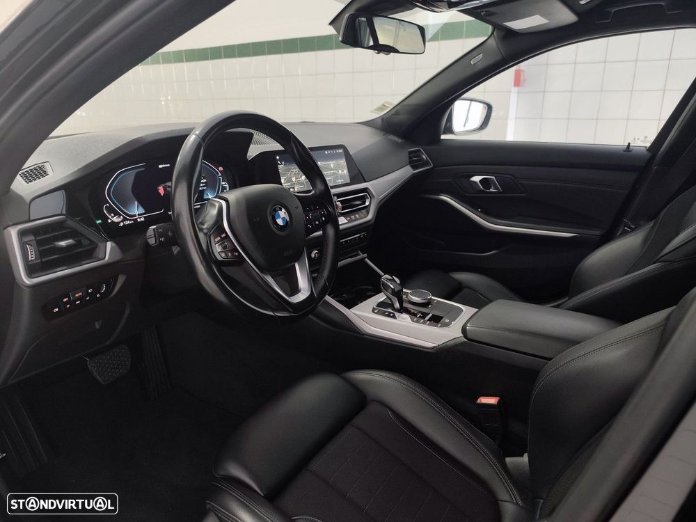 BMW 320 e Touring Auto - 9