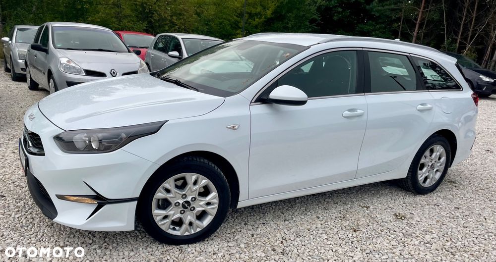 Kia Ceed 1.6 CRDi (48V Mild-Hybrid) Platinum - 11