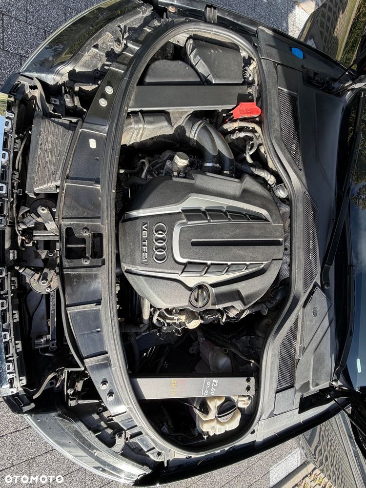 Audi A8 - 6