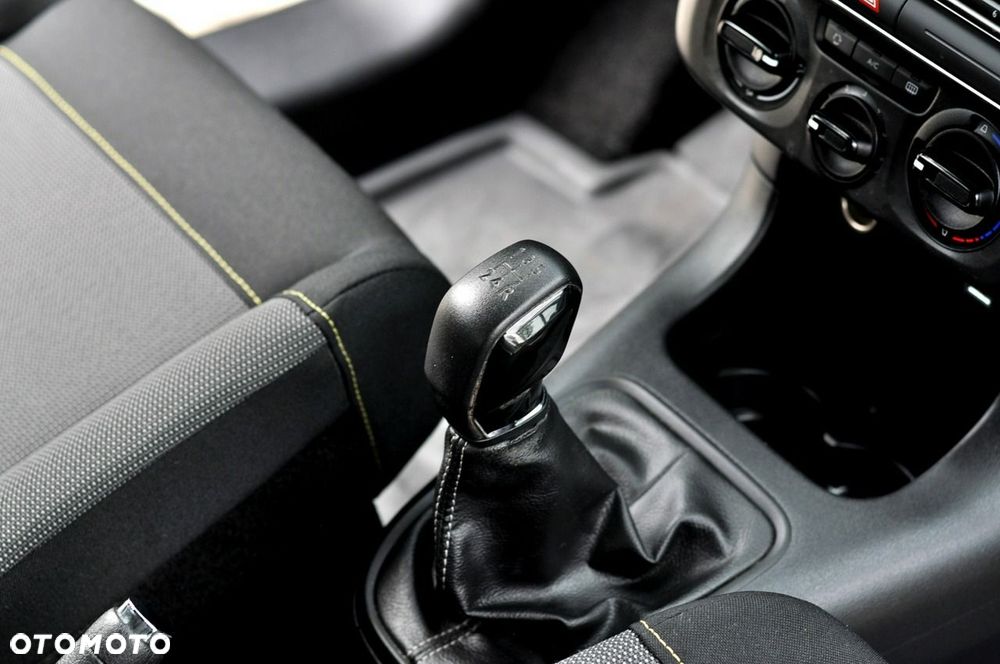 Citroën C3 1.2 PureTech Plus - 15