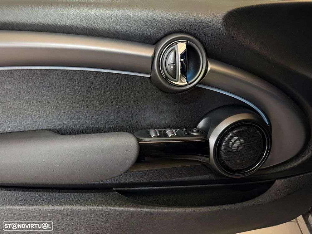 MINI Cabrio John Cooper Works Auto Desportiva - 22