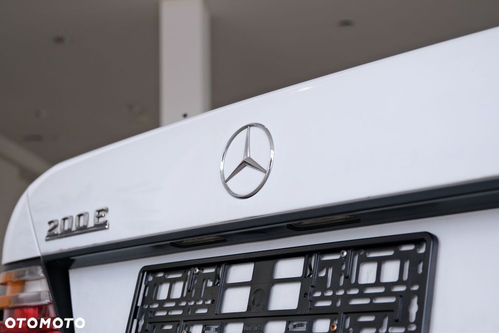Mercedes-Benz W124 (1984-1993) - 11