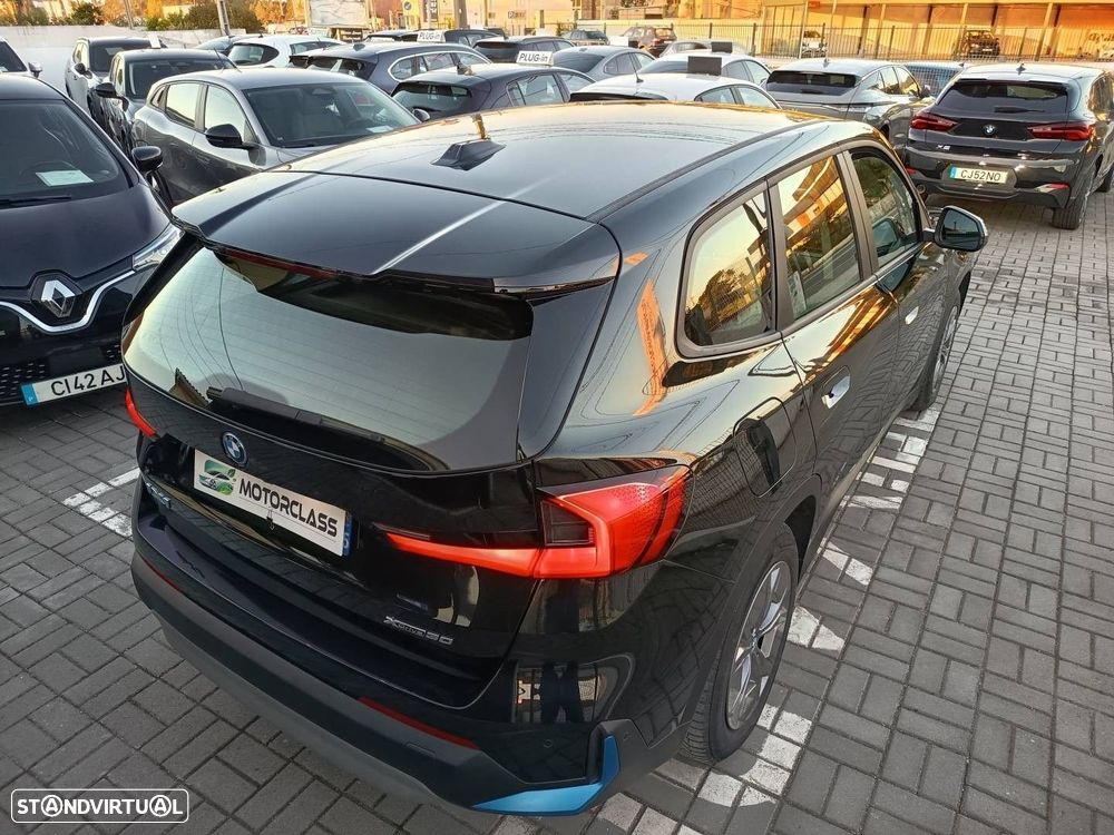 BMW iX1 xDrive30 - 10