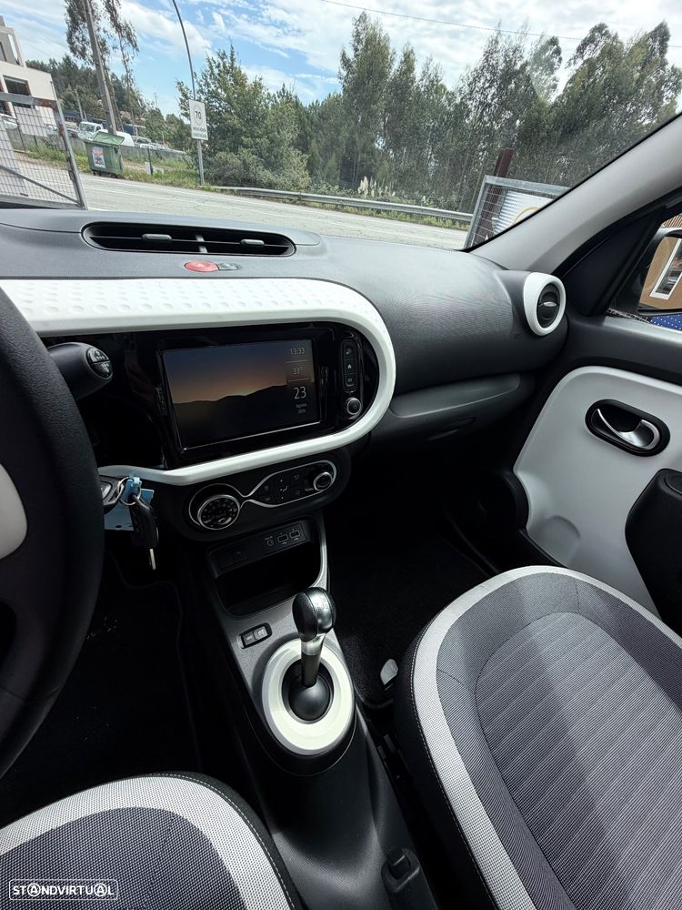 Renault Twingo E-Tech. 22 Techno - 37