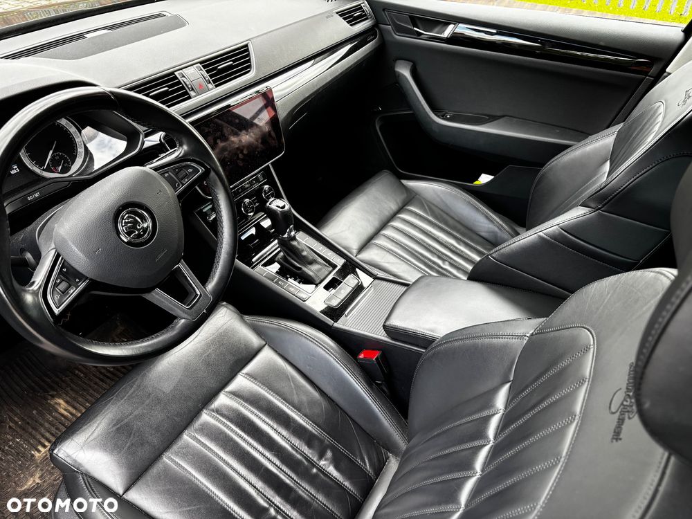 Skoda Superb 2.0 TDI SCR 4x4 L&K DSG - 10