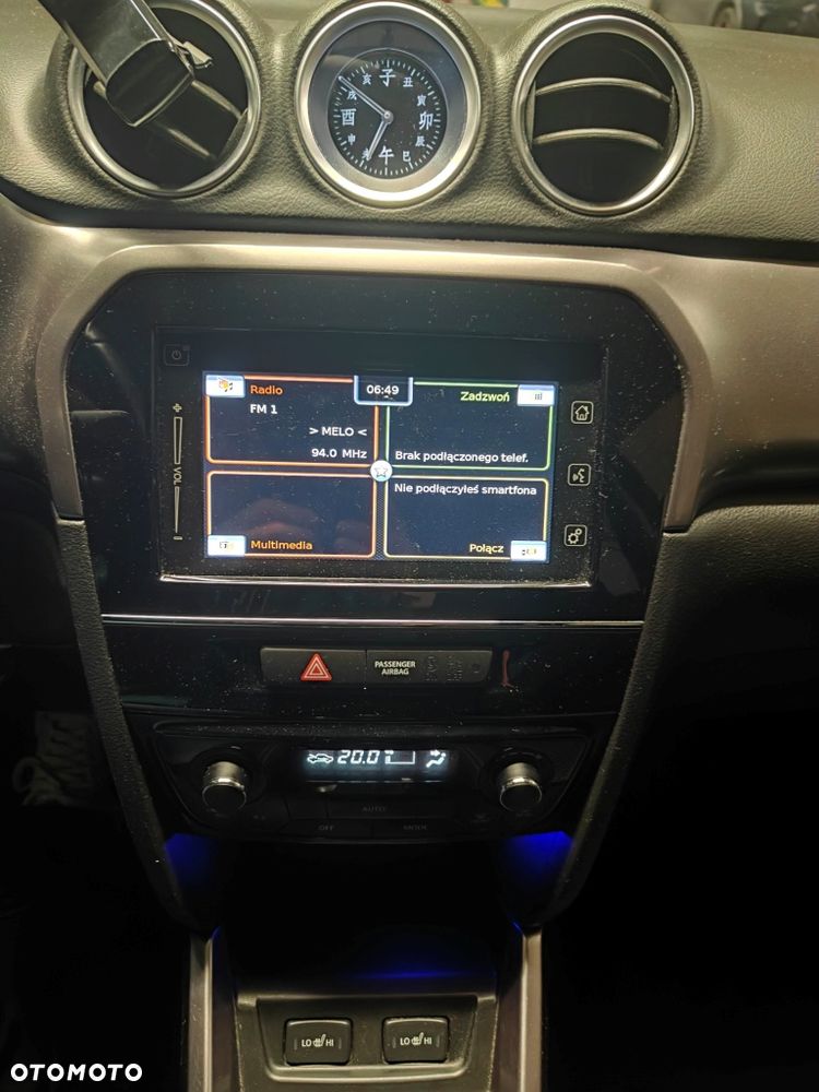 Suzuki Vitara 1.0 Boosterjet Premium 2WD - 18