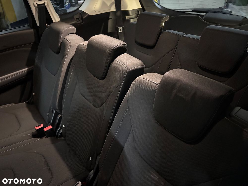Ford S-Max 2.0 TDCi 4WD Titanium PowerShift - 13