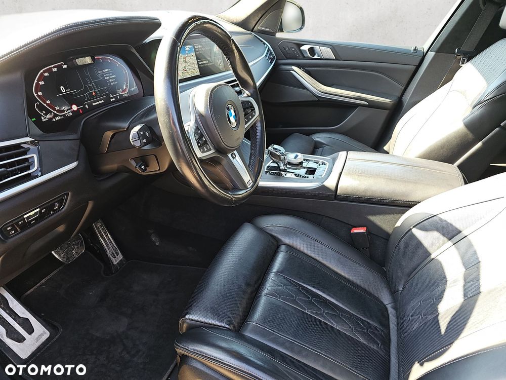 BMW X7 - 10