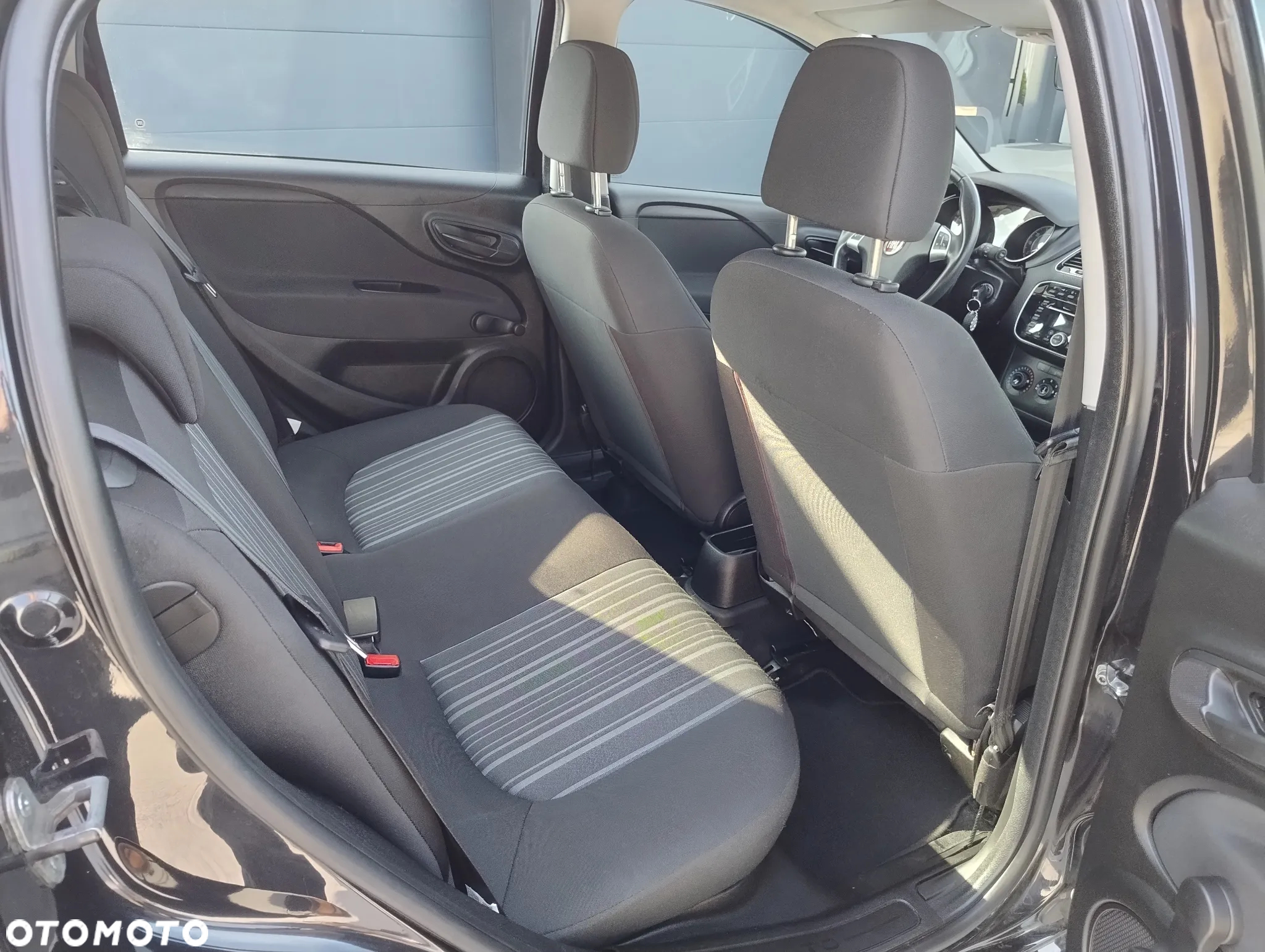 Fiat Punto 1.4 Easy S&S - 22